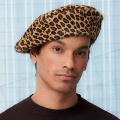 Leon Leopard Print Cowhide Beret